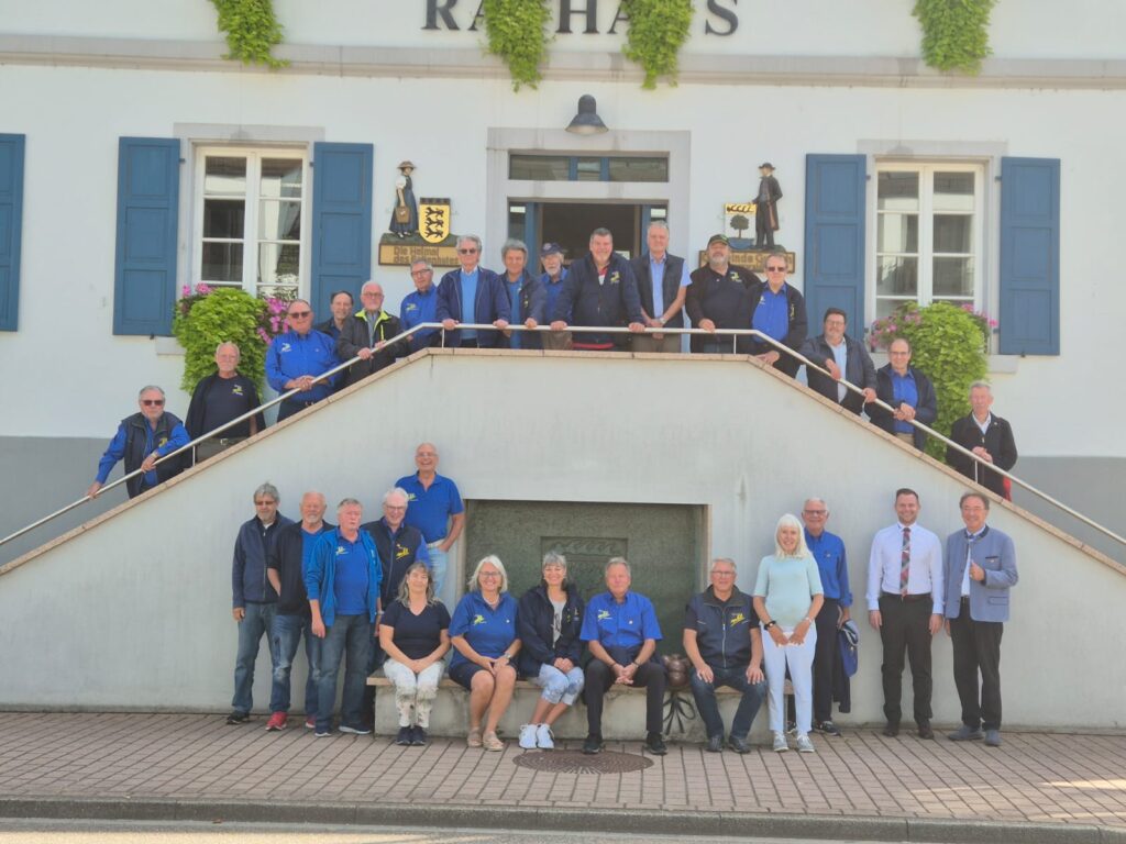 Bad Krozingen: Bürgerbus-Team besucht Vogtsbauernhof Gutach