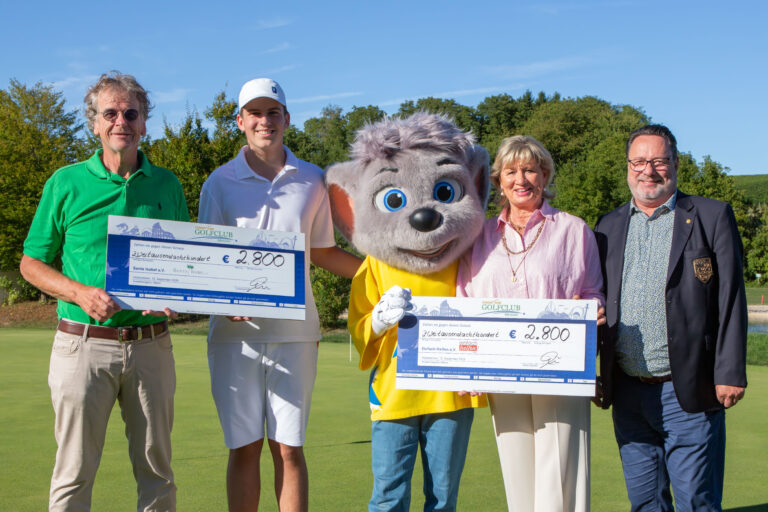 Herbolzheim: Charity Golfcup vom Europa-Park sammelt 5.600 Euro