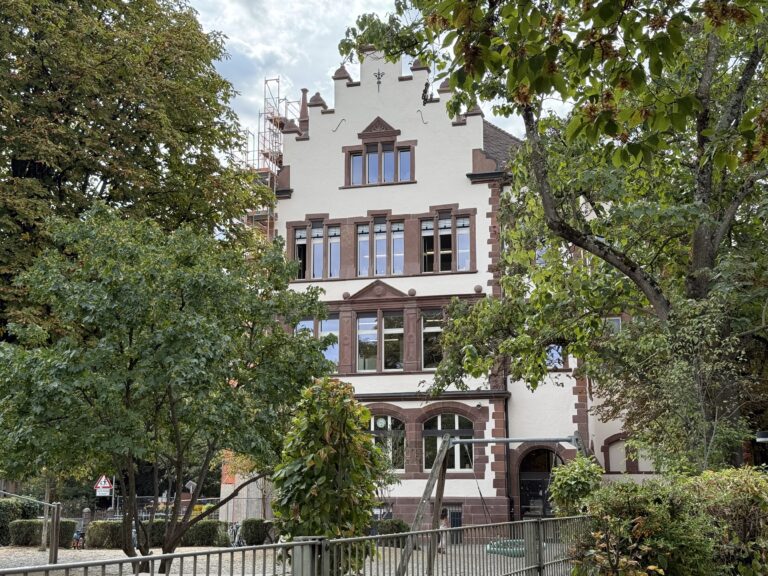 Freiburg: 3,4 Millionen Euro für Sanierung der Turnseeschule