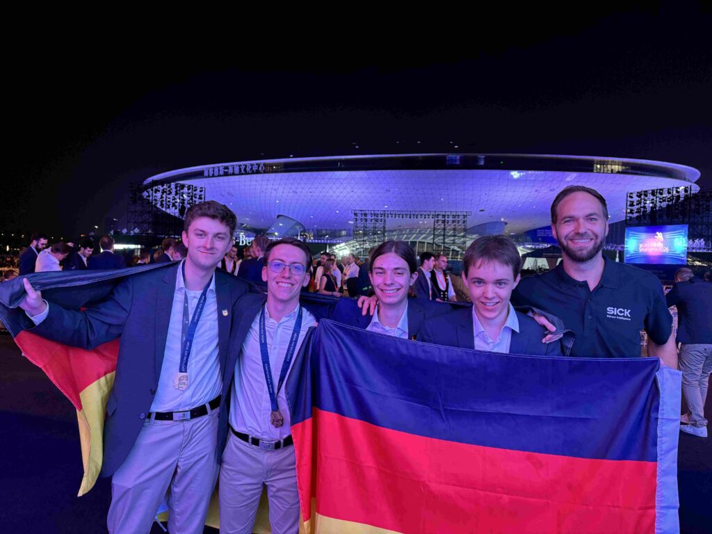 Waldkirch: SICK-Nachwuchs bei Berufs-WM Shanghai in Top-10