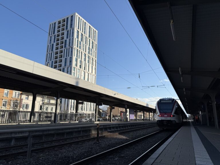 Lörrach: Exhibitionist am Hauptbahnhof – Zeugen gesucht