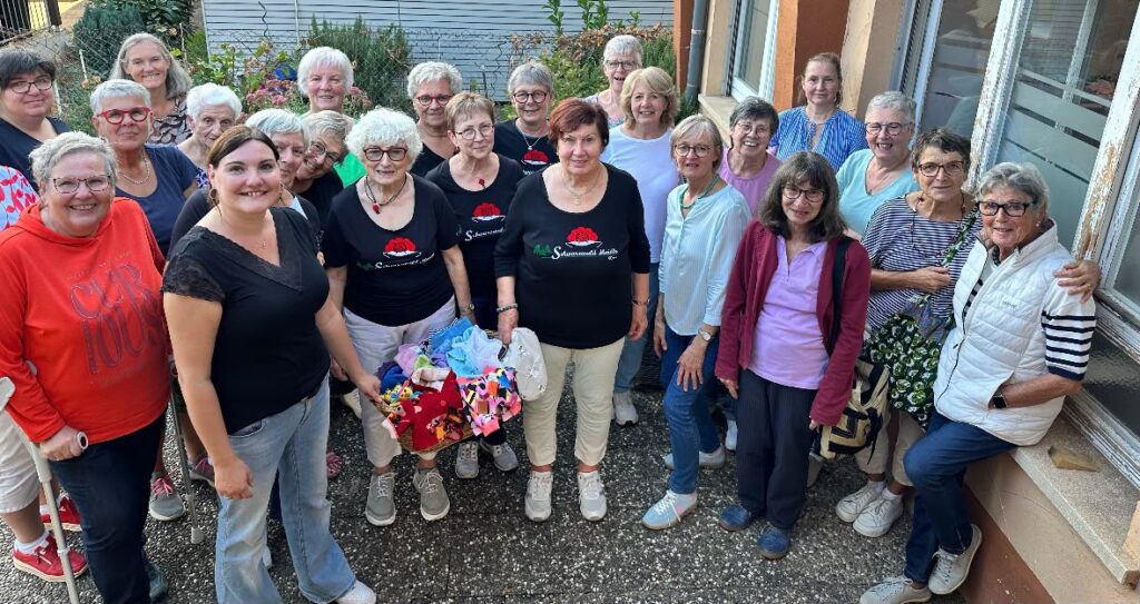 Waldkirch-Kollnau: Über 900 Kleidungsstücke für Frühchen gefertigt