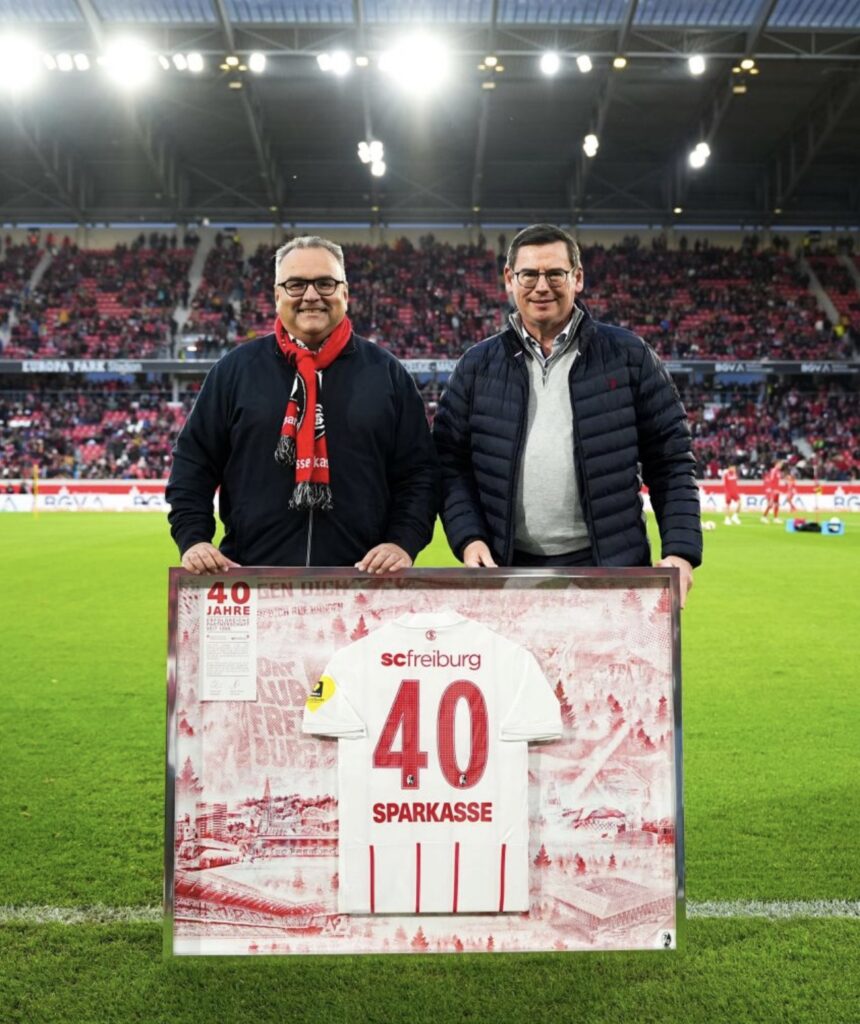 SC Freiburg und Sparkasse feiern 40 Jahre Partnerschaft