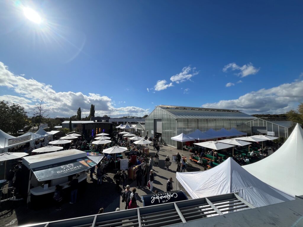 Rust: Tausende Besucher beim Charity-Flohmarkt dabei