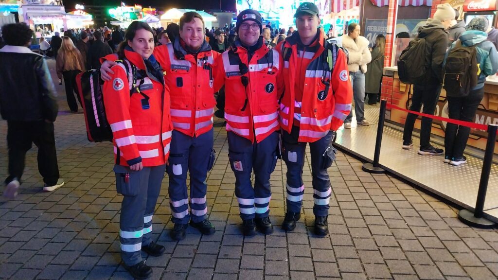 Freiburger Herbstmess’: DRK bringt fünf Menschen ins Krankenhaus
